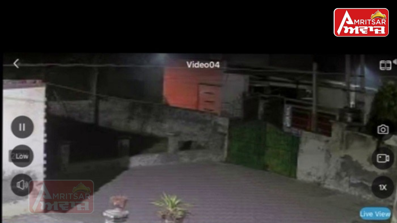 ਪਿੰਡ ਗੁਲਜ਼ਾਰਪੁਰਾ ਠਰੂਆ ਵਿਖੇ ਅਕਾਲੀ ਆਗੂ ਹਰਦੀਪ ਸਿੰਘ ਦੇ ਘਰ ‘ਤੇ ਚੱਲੀਆਂ ਗੋਲੀਆਂ, ਘਟਨਾ CCTV ‘ਚ ਹੋਈ ਕੈਦ !