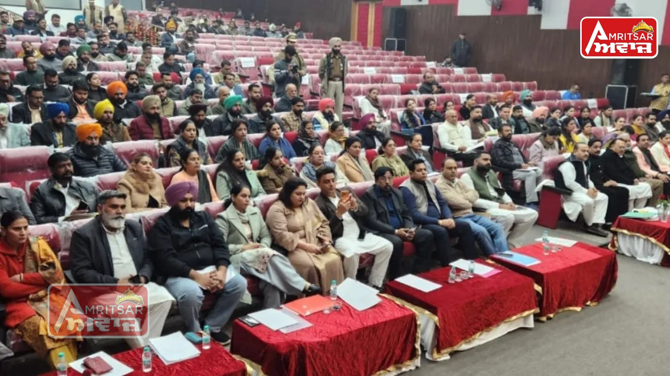 Ludhiana: ਨਗਰ ਨਿਗਮ ਹਾਊਸ ‘ਚ ਹੰਗਾਮੀ ਸ਼ੁਰੂਆਤ; ‘ਜ਼ੀਰੋ ਆਵਰ’ ਦੀ ਮੰਗ ਨੂੰ ਲੈ ਕੇ ਸੱਤਾਧਾਰੀ ਤੇ ਵਿਰੋਧੀ ਕੌਂਸਲਰ ਭਿੜੇ !