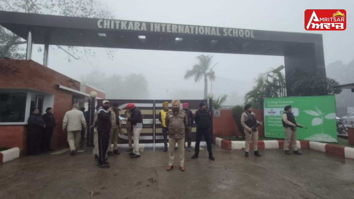 Chandigarh: ਮਗਰੋਂ ਹੁਣ Mohali ਦੇ ਕਈ ਸਕੂਲਾਂ ਨੂੰ ਬੰਬ ਨਾਲ ਉਡਾਉਣ ਦੀ ਮਿਲੀ ਧਮਕੀ, ਦਹਿਸ਼ਤ ਦੇ ਮਾਹੌਲ ਦਰਮਿਆਨ ਛੁੱਟੀ !